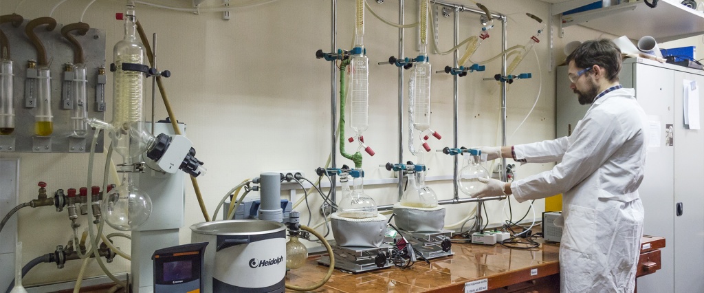 Баннер лаборатории теоретических основ химической технологии